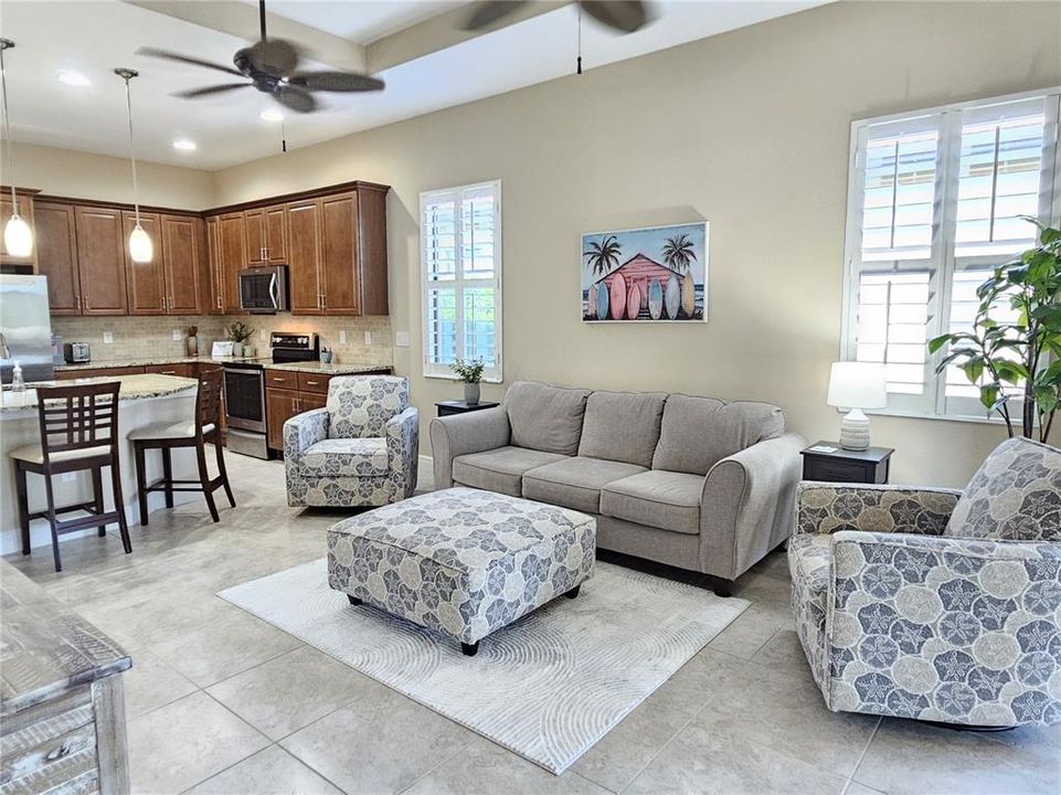 For Rent: $5,800 (3 beds, 2 baths, 1584 Square Feet)