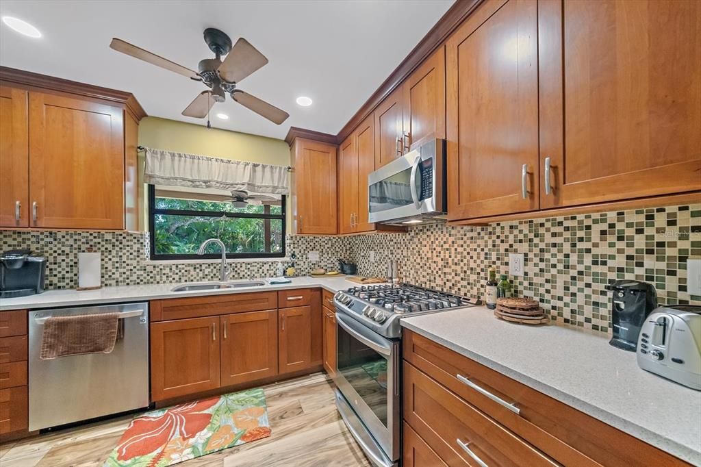For Sale: $829,000 (3 beds, 2 baths, 1780 Square Feet)