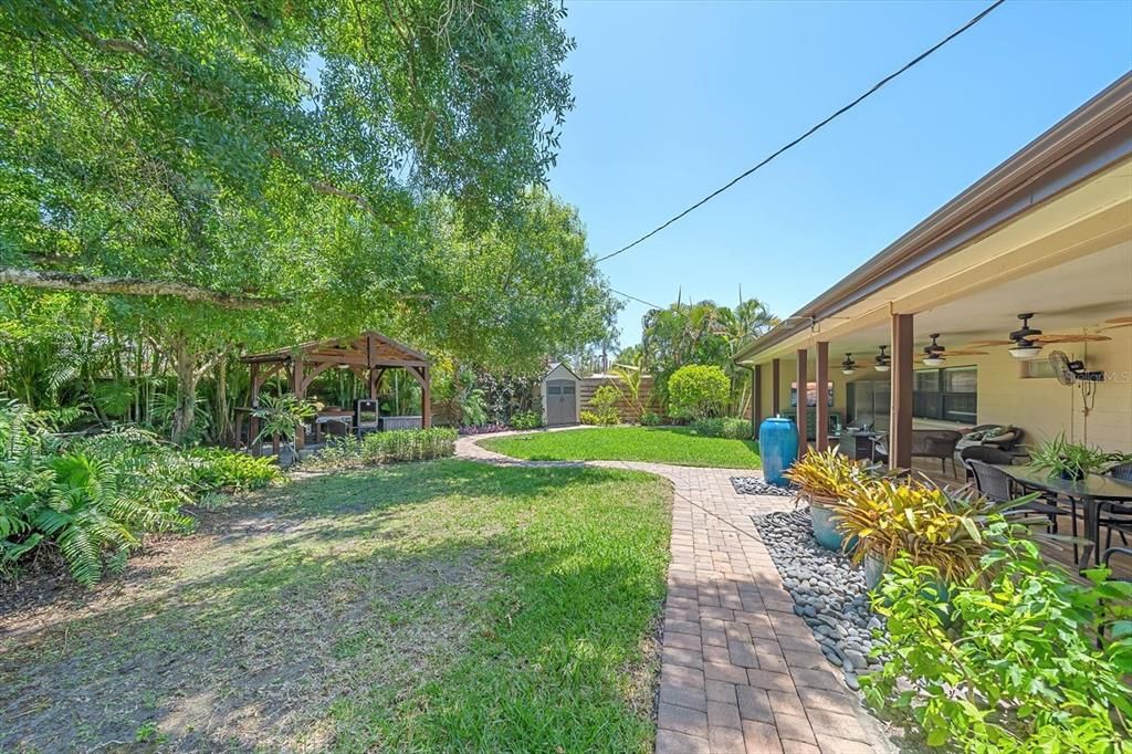 For Sale: $829,000 (3 beds, 2 baths, 1780 Square Feet)