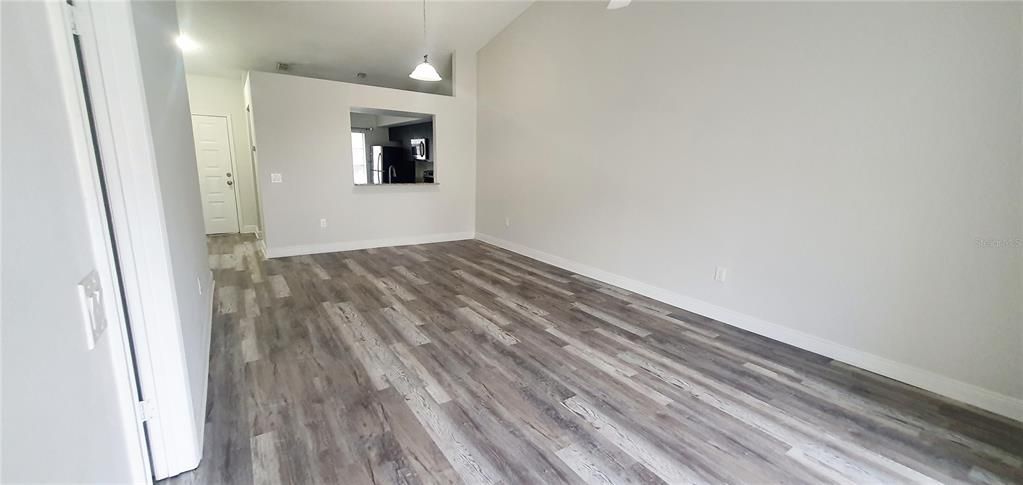 En Venta: $265,000 (3 camas, 2 baños, 1149 Pies cuadrados)