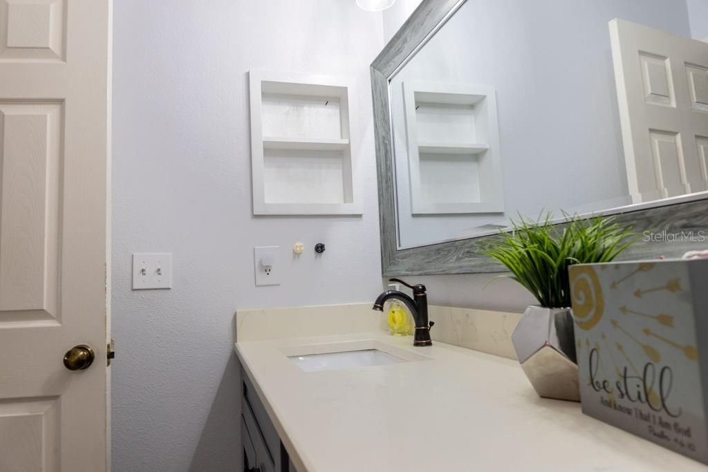 На продажу: $385,000 (3 спален, 2 ванн, 1348 Квадратных фут)