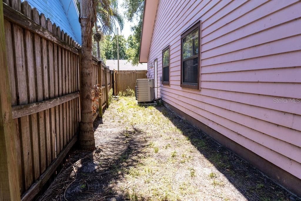 На продажу: $385,000 (3 спален, 2 ванн, 1348 Квадратных фут)