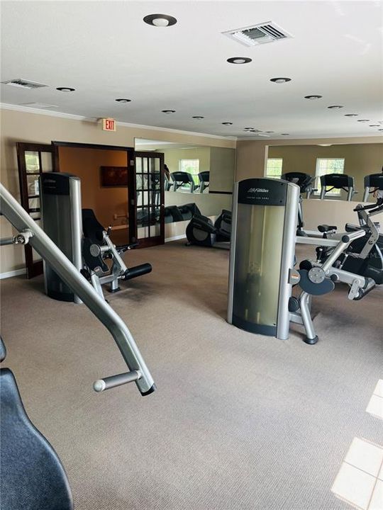 For Rent: $2,000 (2 beds, 2 baths, 1031 Square Feet)