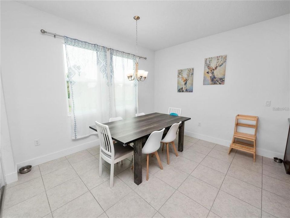 For Rent: $2,495 (4 beds, 3 baths, 2553 Square Feet)