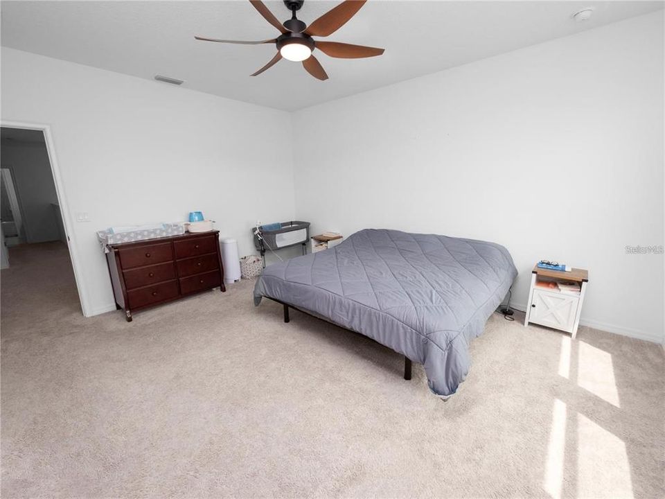 For Rent: $2,495 (4 beds, 3 baths, 2553 Square Feet)
