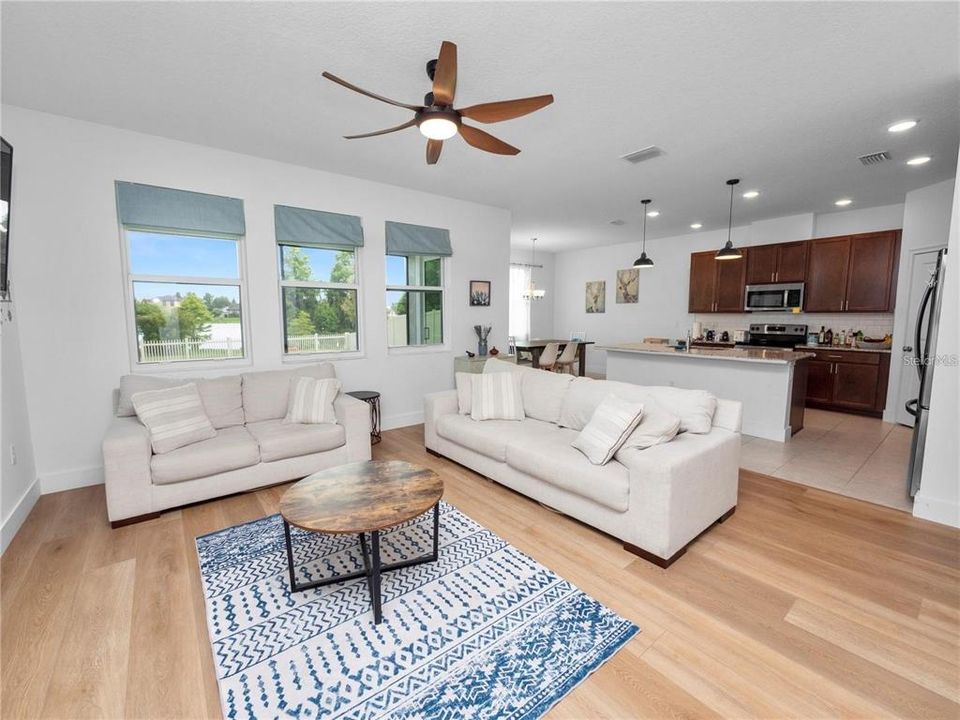 For Rent: $2,495 (4 beds, 3 baths, 2553 Square Feet)