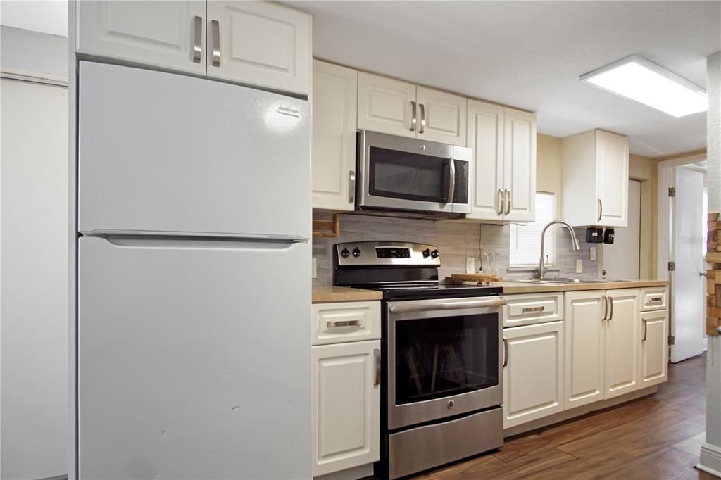 For Rent: $995 (2 beds, 1 baths, 576 Square Feet)