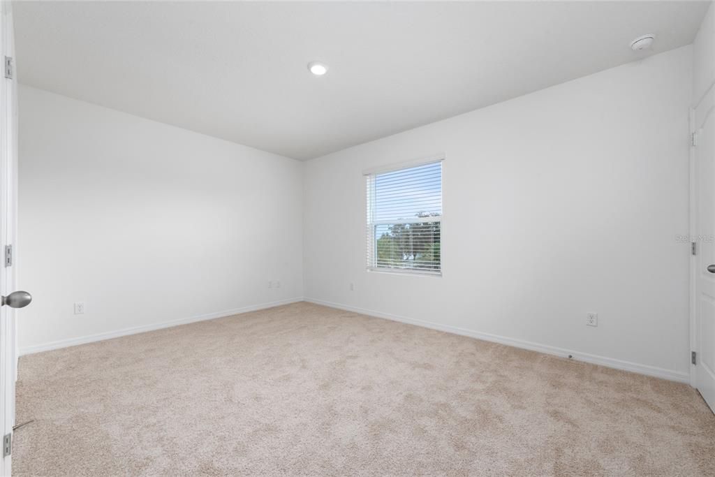 For Rent: $1,890 (3 beds, 2 baths, 1673 Square Feet)