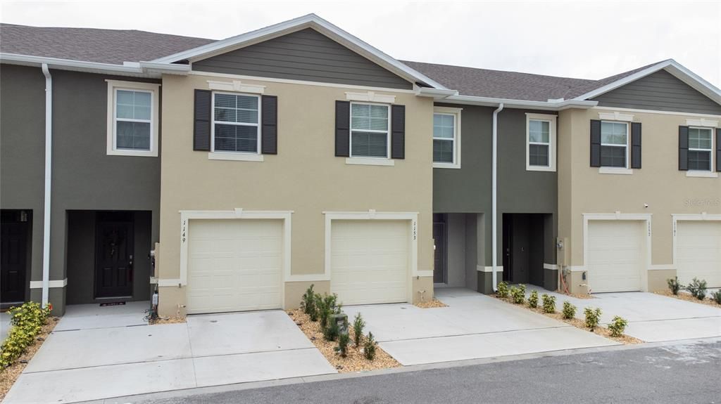 For Rent: $1,890 (3 beds, 2 baths, 1673 Square Feet)