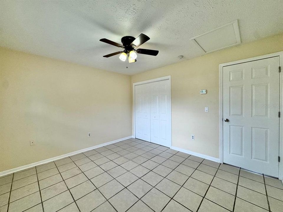 For Rent: $1,300 (2 beds, 1 baths, 785 Square Feet)