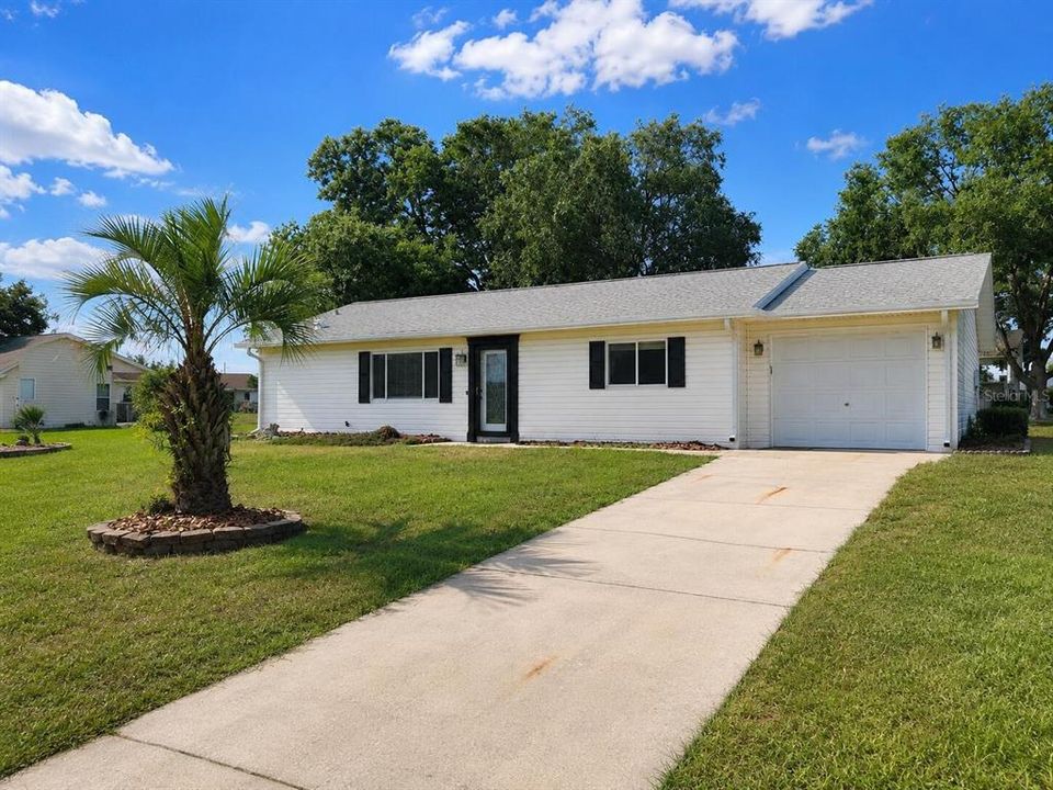 For Sale: $169,900 (2 beds, 2 baths, 1288 Square Feet)