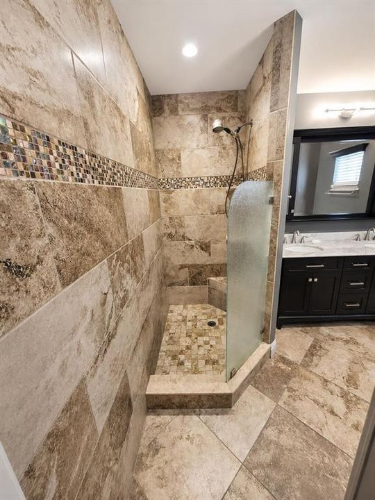 For Sale: $169,900 (2 beds, 2 baths, 1288 Square Feet)