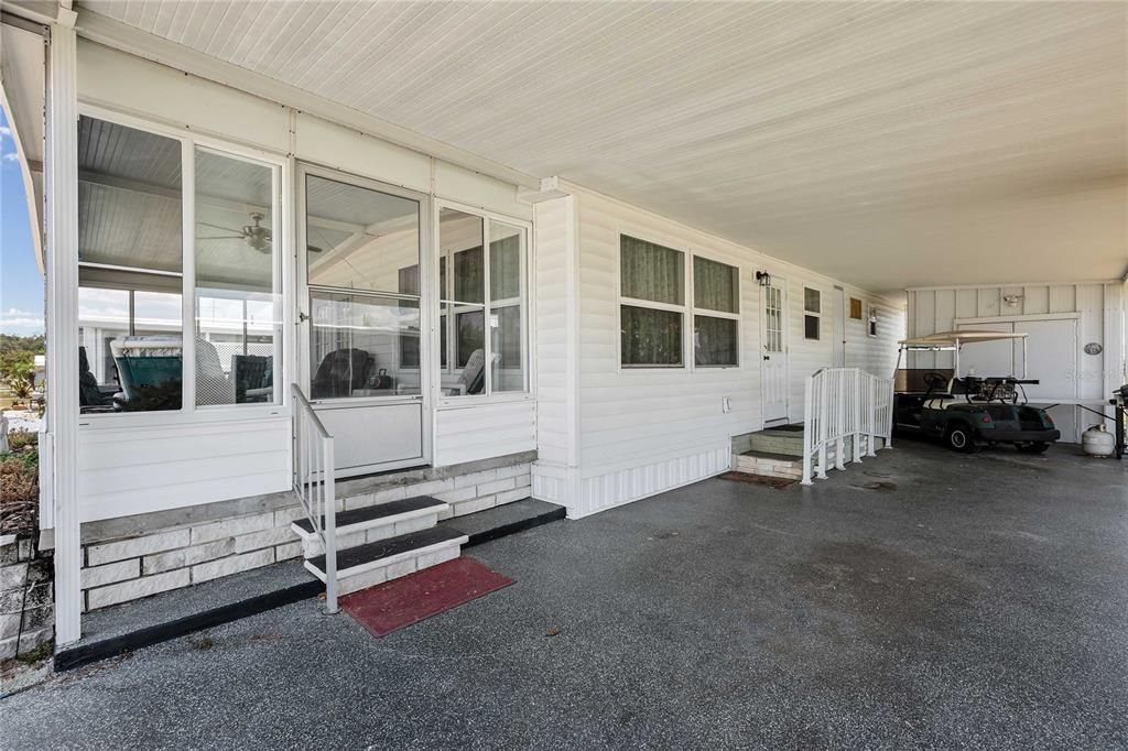 For Sale: $139,900 (2 beds, 2 baths, 960 Square Feet)