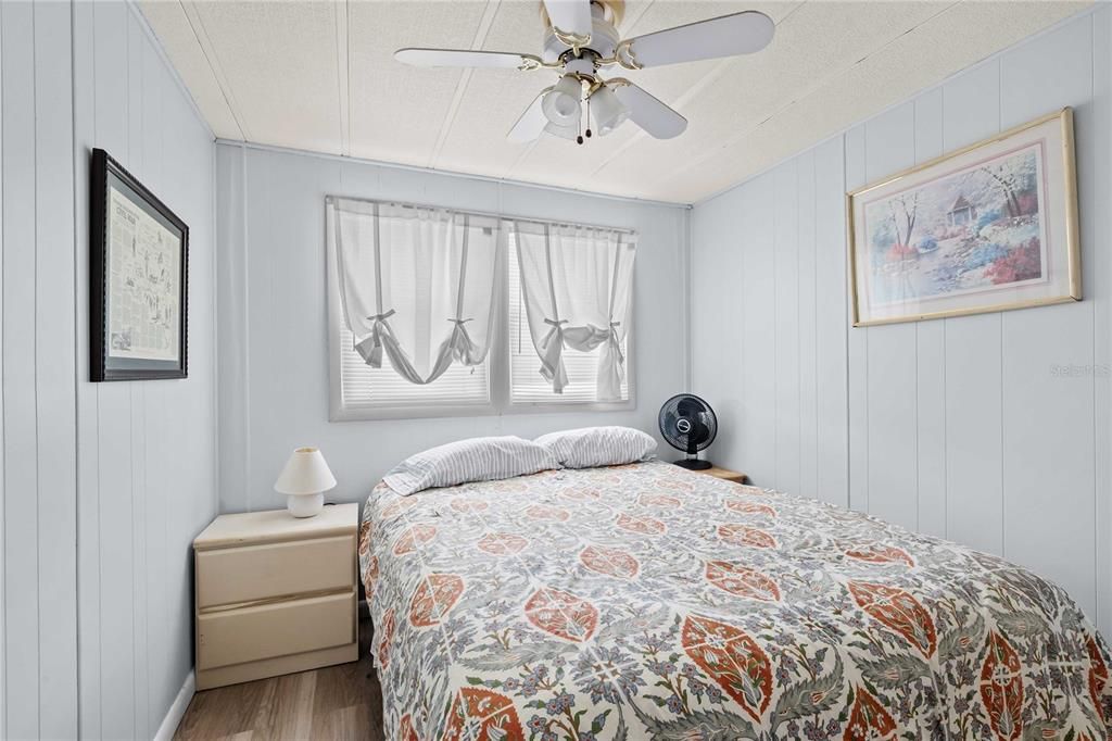 For Sale: $139,900 (2 beds, 2 baths, 960 Square Feet)