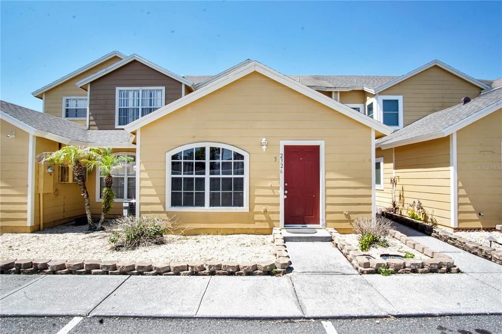 For Rent: $995 (1 beds, 1 baths, 600 Square Feet)