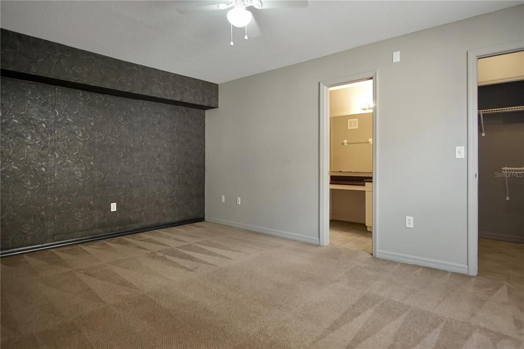 For Rent: $995 (1 beds, 1 baths, 600 Square Feet)