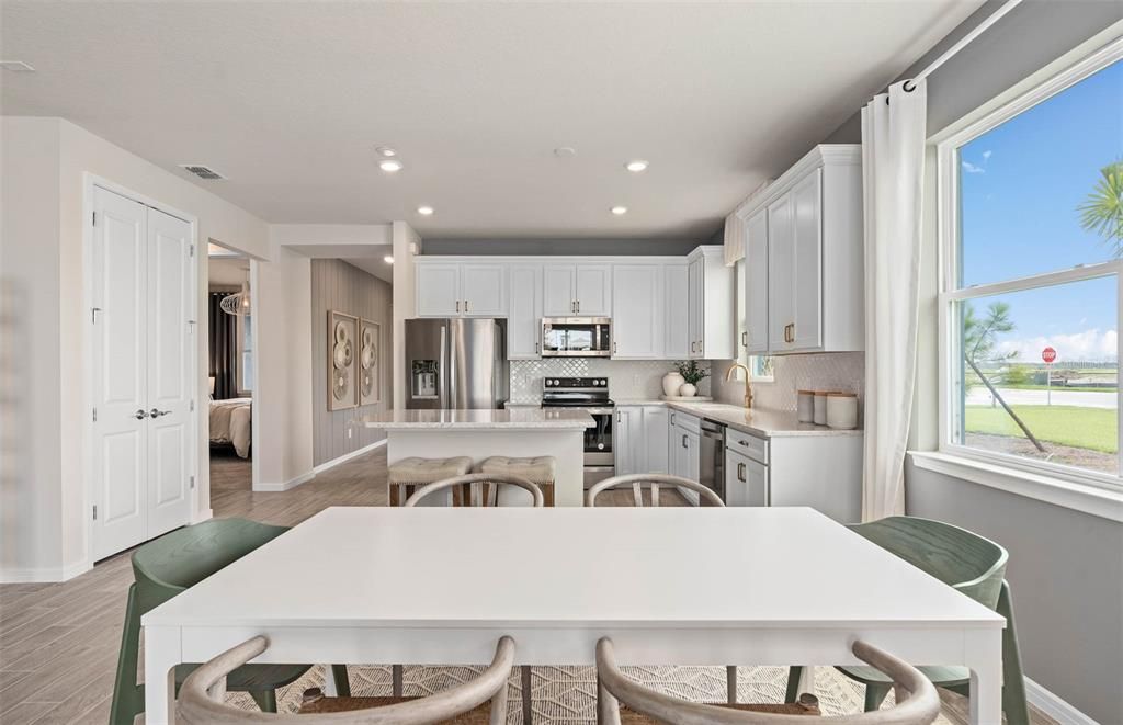 For Sale: $397,746 (2 beds, 2 baths, 1579 Square Feet)