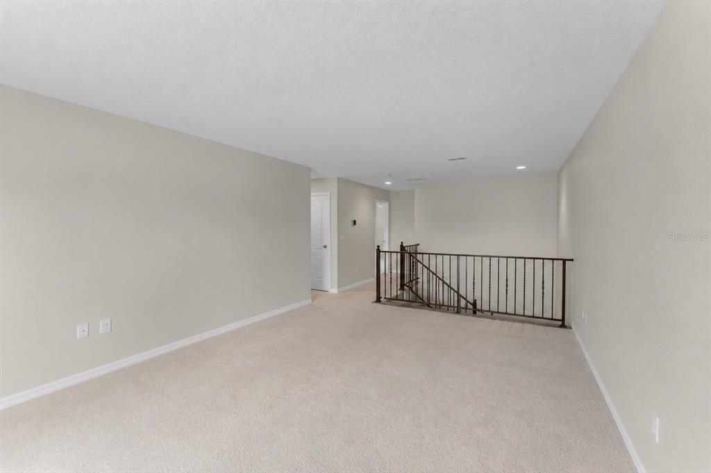 For Sale: $419,900 (3 beds, 2 baths, 1973 Square Feet)
