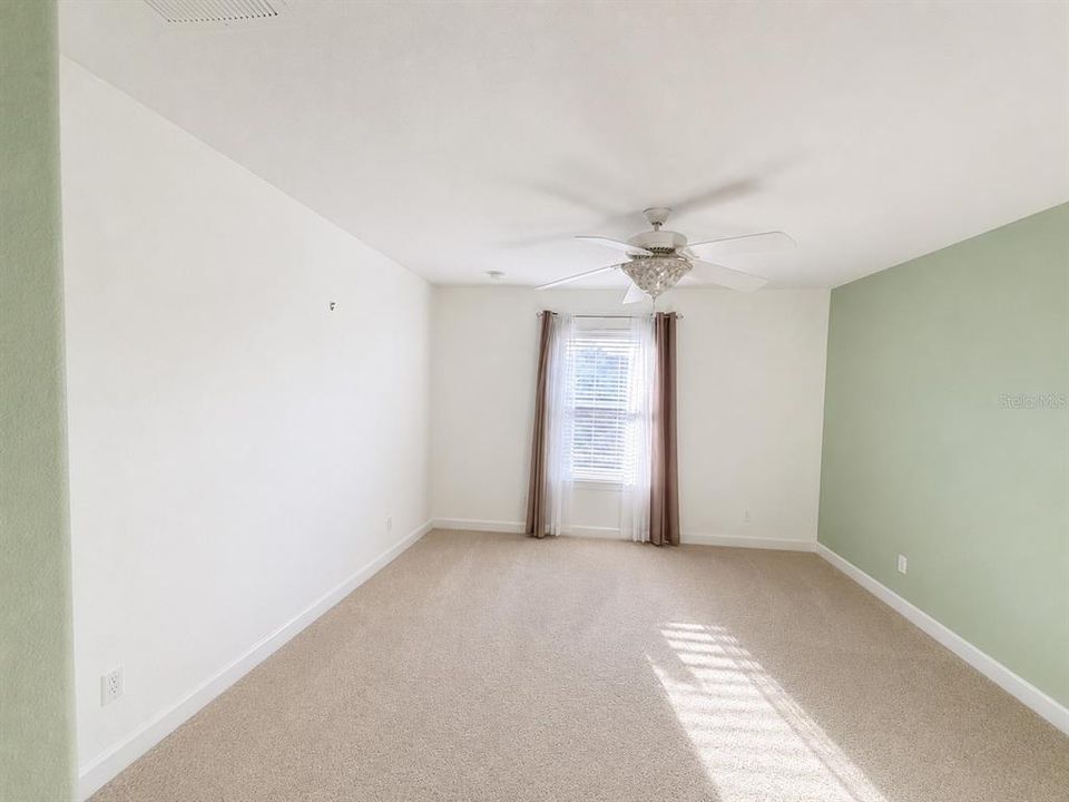 For Sale: $419,900 (3 beds, 2 baths, 1973 Square Feet)