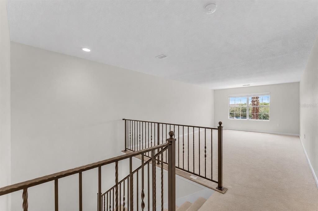 For Sale: $419,900 (3 beds, 2 baths, 1973 Square Feet)