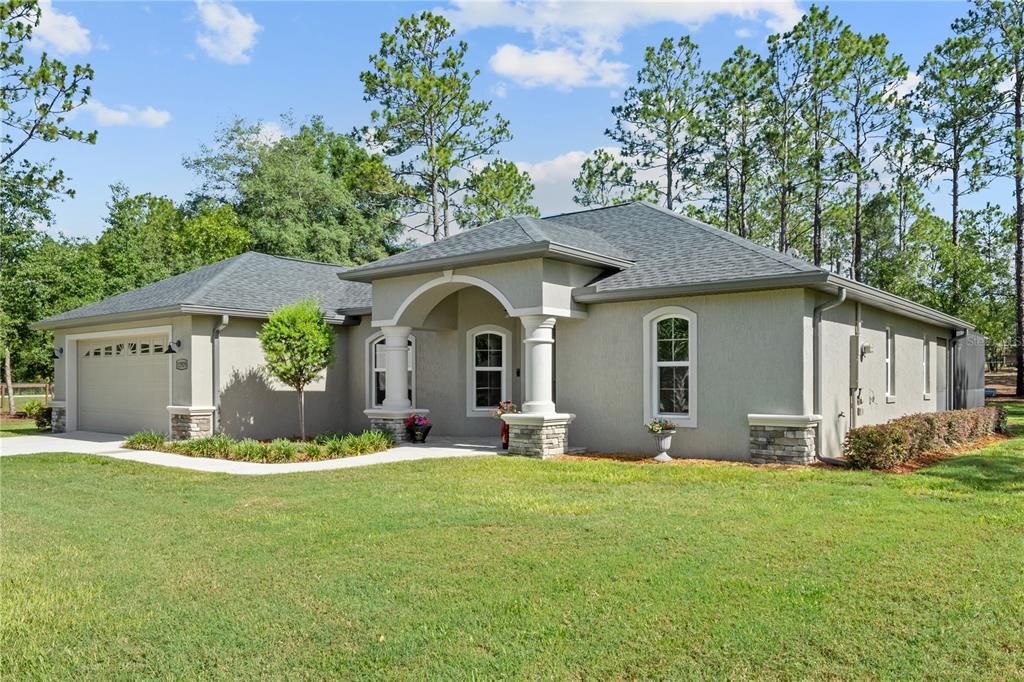 For Sale: $539,900 (3 beds, 2 baths, 1619 Square Feet)