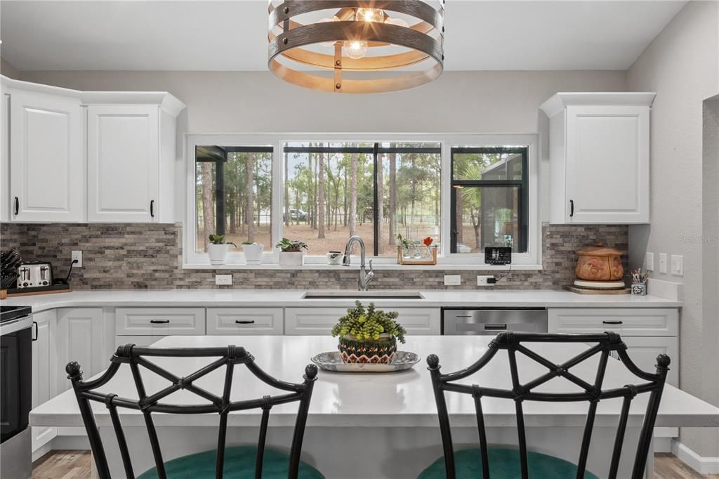 For Sale: $539,900 (3 beds, 2 baths, 1619 Square Feet)
