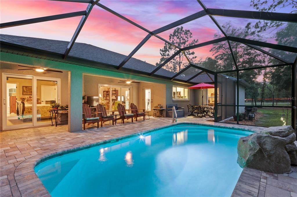For Sale: $539,900 (3 beds, 2 baths, 1619 Square Feet)