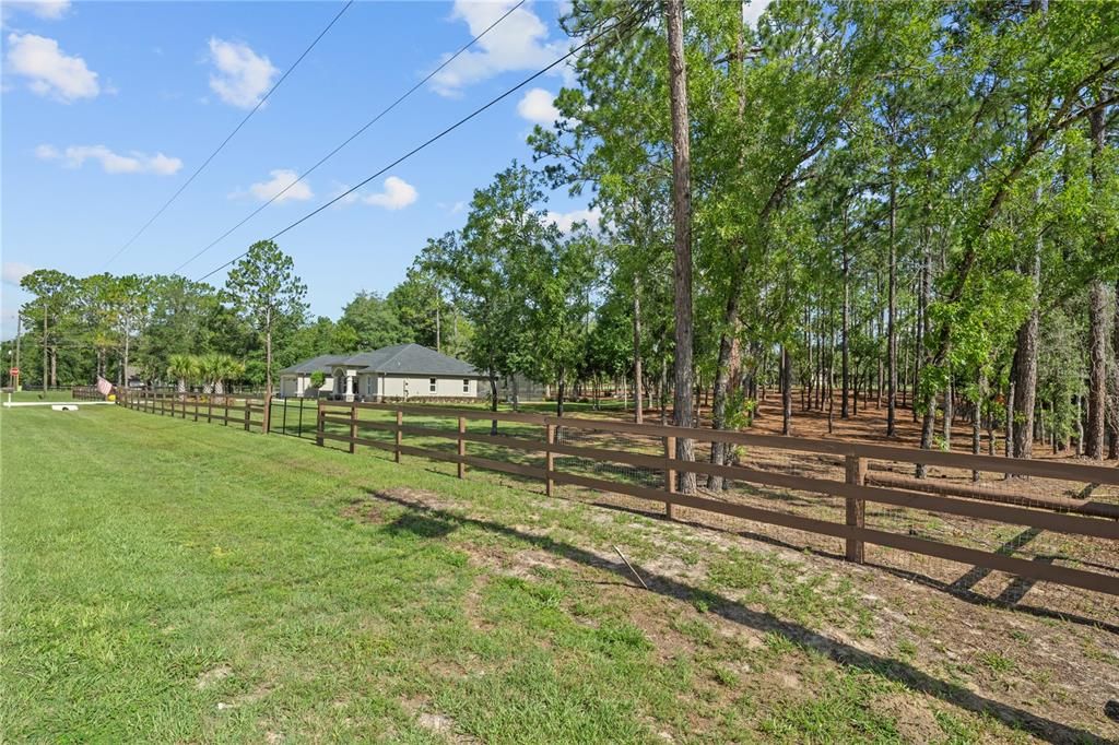 For Sale: $539,900 (3 beds, 2 baths, 1619 Square Feet)