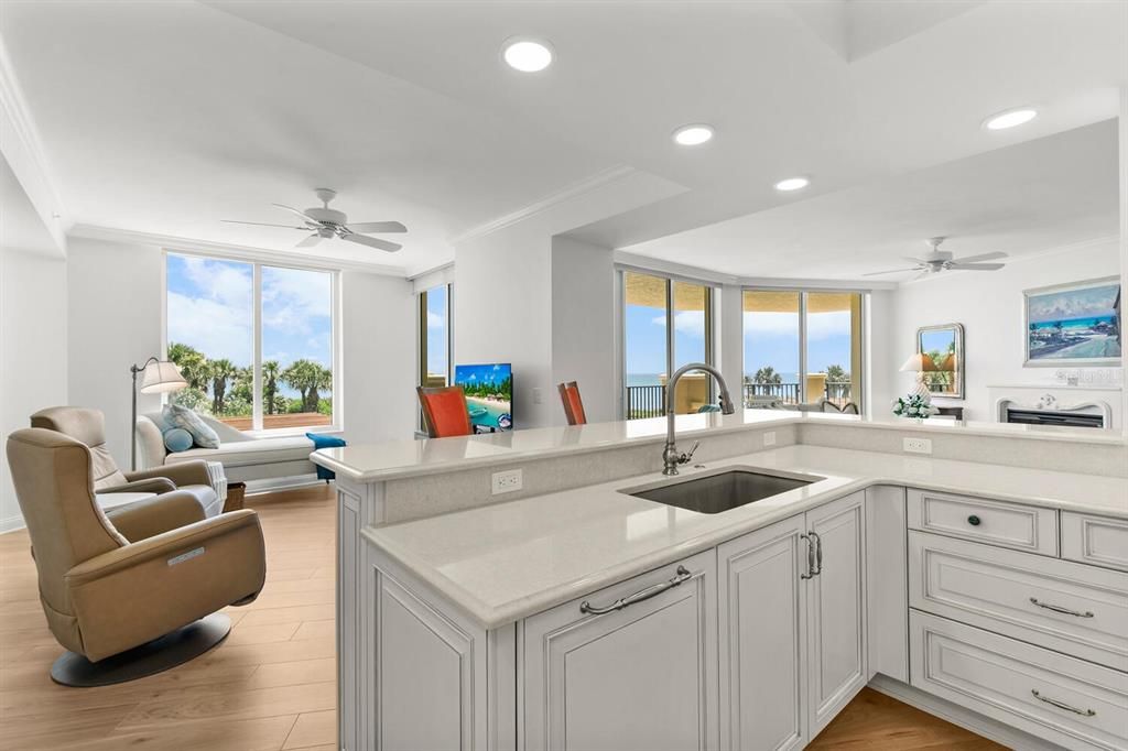 For Sale: $1,499,000 (2 beds, 2 baths, 2150 Square Feet)