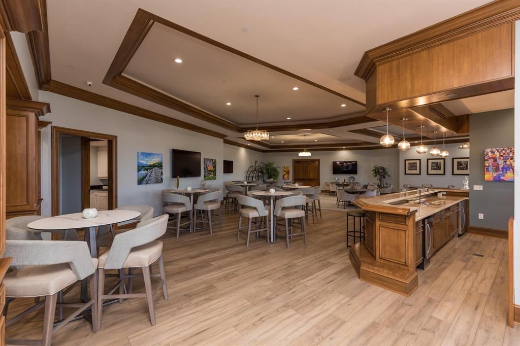 For Sale: $1,499,000 (2 beds, 2 baths, 2150 Square Feet)
