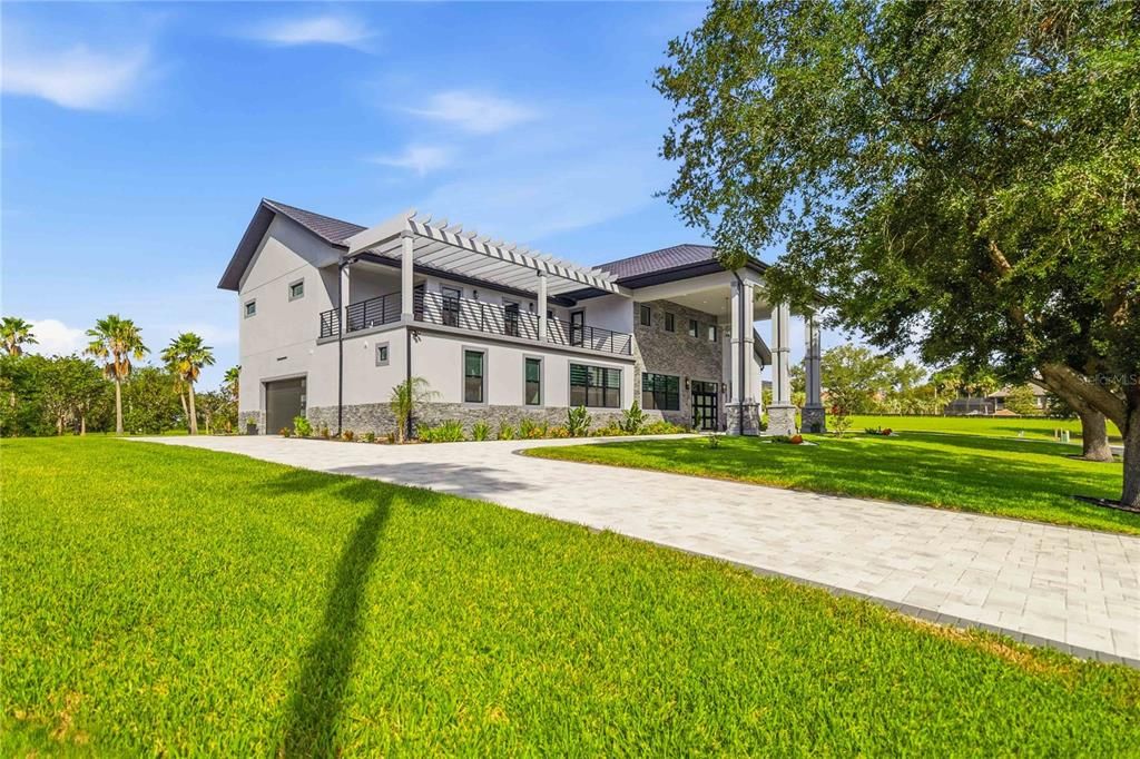 На продажу: $2,195,000 (4 спален, 6 ванн, 4857 Квадратных фут)