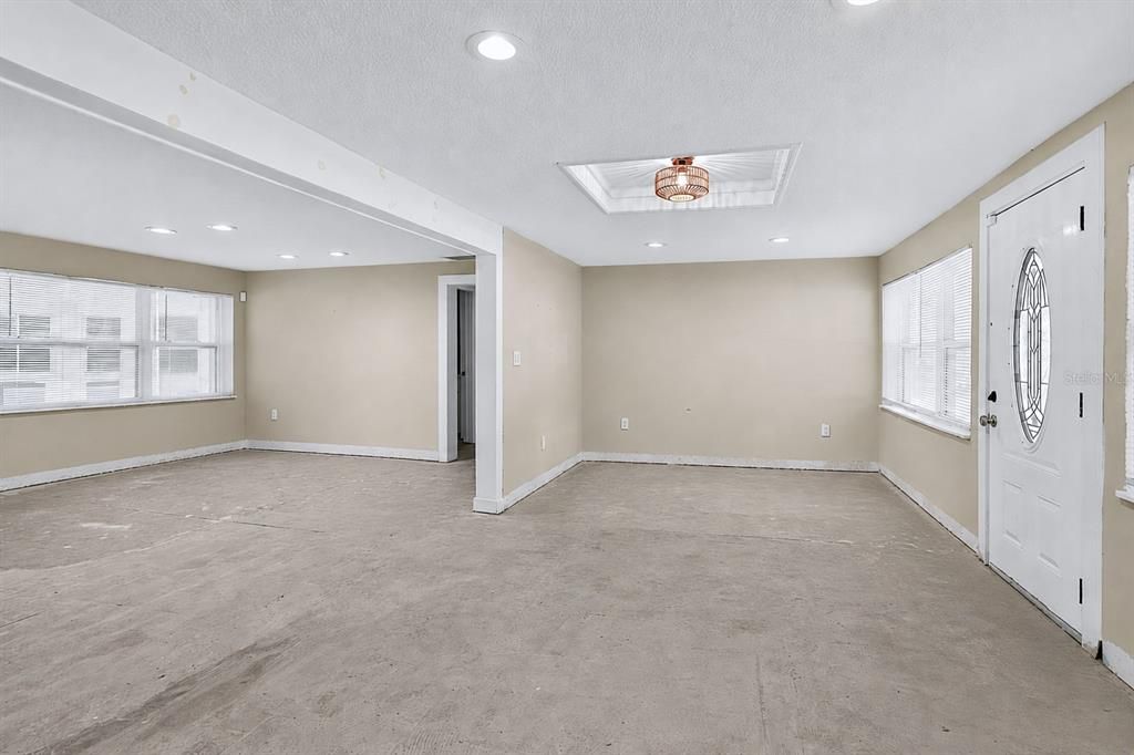 : $297,000 (3 спален, 2 ванн, 1560 Квадратных фут)