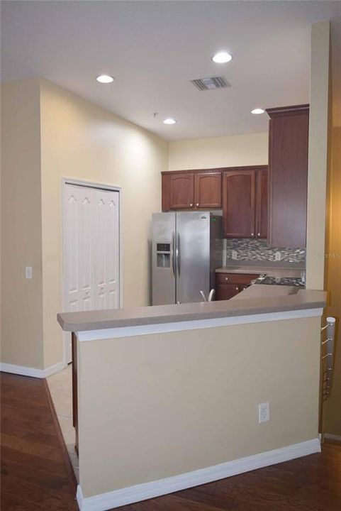 For Rent: $1,995 (2 beds, 2 baths, 1200 Square Feet)