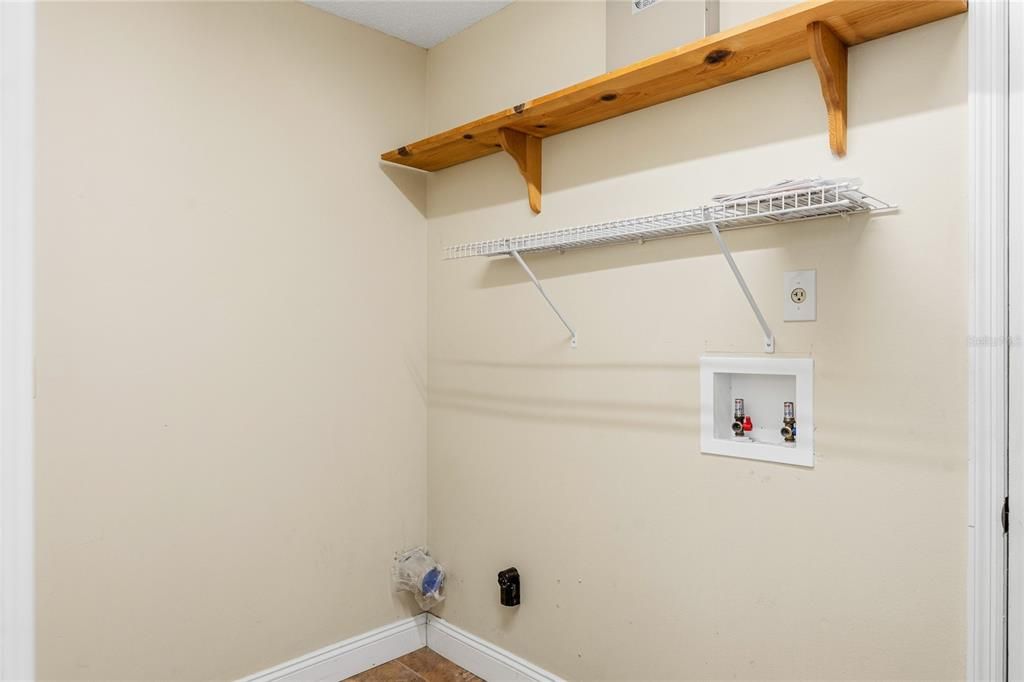For Sale: $364,777 (3 beds, 2 baths, 1582 Square Feet)