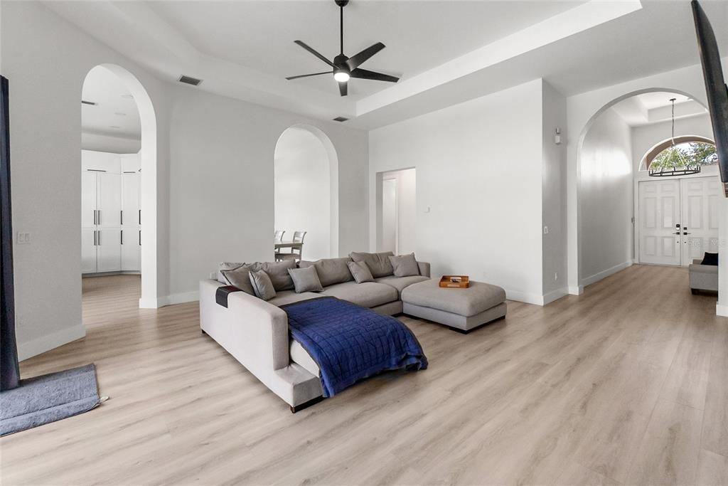 Active With Contract: $4,100 (4 beds, 3 baths, 2602 Square Feet)