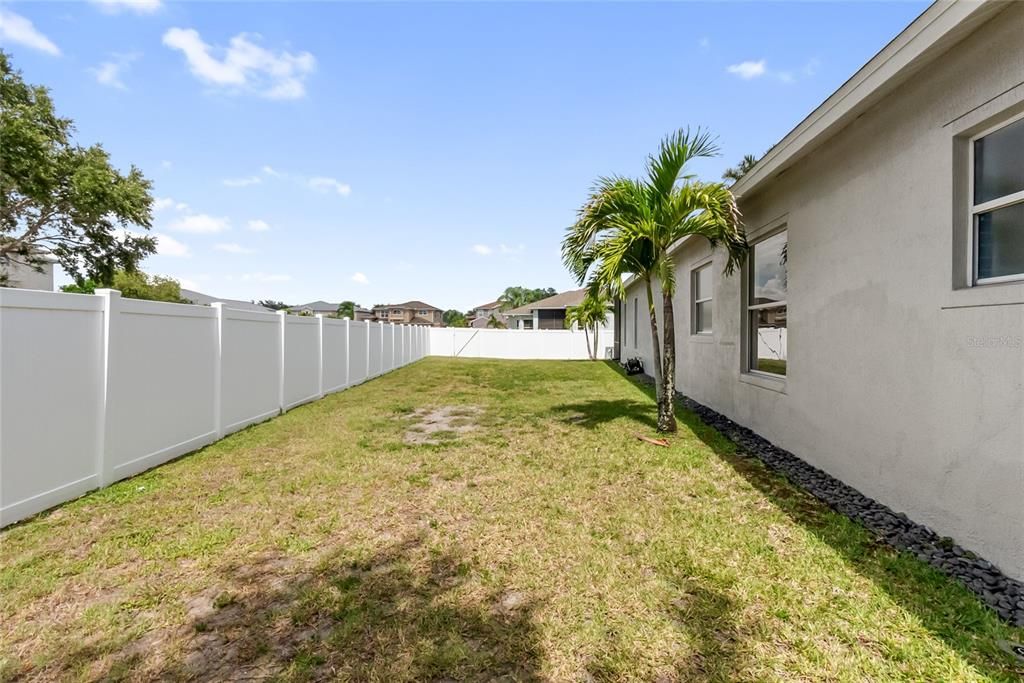 Active With Contract: $4,100 (4 beds, 3 baths, 2602 Square Feet)