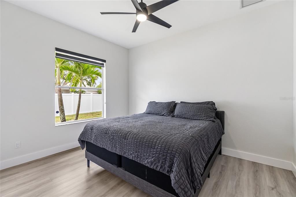 Active With Contract: $4,100 (4 beds, 3 baths, 2602 Square Feet)