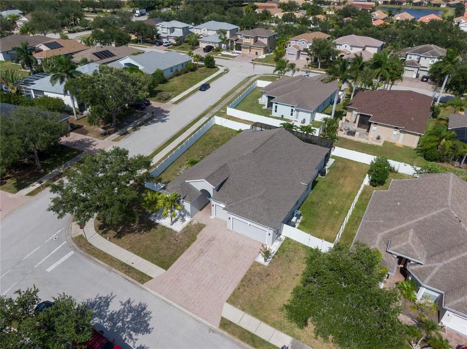 Active With Contract: $4,100 (4 beds, 3 baths, 2602 Square Feet)