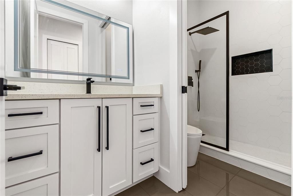 Active With Contract: $4,100 (4 beds, 3 baths, 2602 Square Feet)