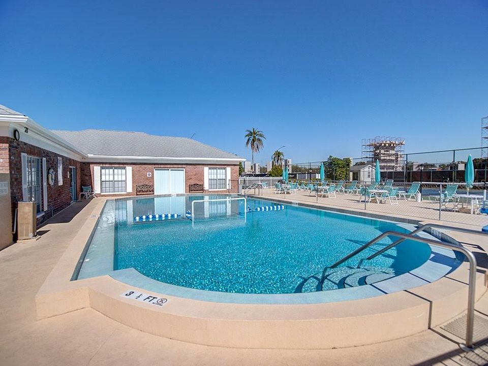 For Sale: $239,900 (3 beds, 2 baths, 1385 Square Feet)
