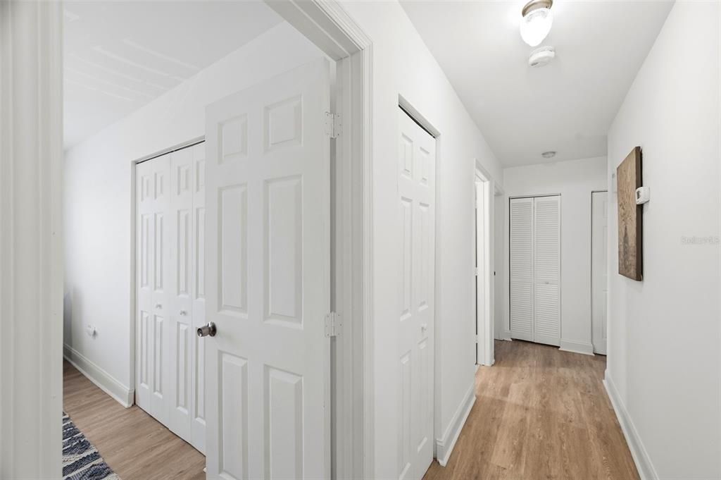 For Sale: $239,900 (3 beds, 2 baths, 1385 Square Feet)