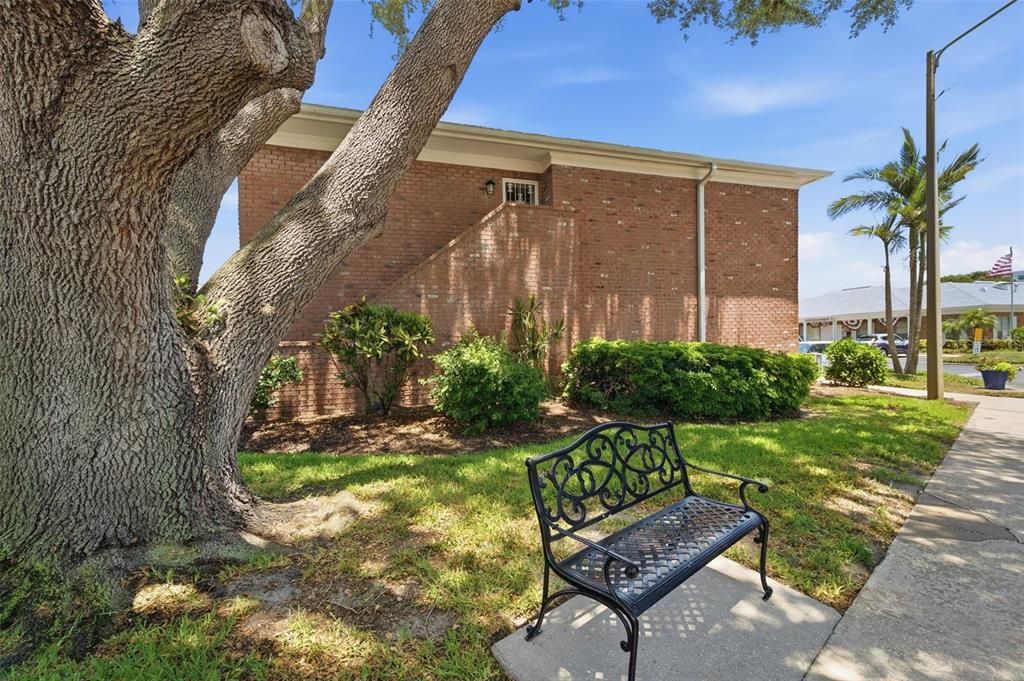 For Sale: $239,900 (3 beds, 2 baths, 1385 Square Feet)