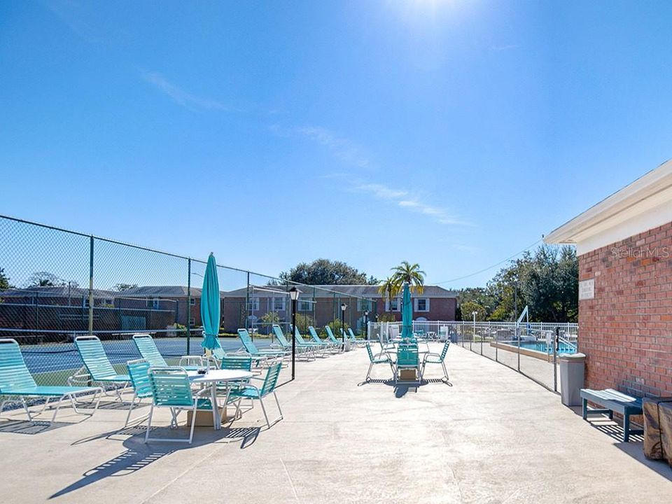 For Sale: $239,900 (3 beds, 2 baths, 1385 Square Feet)