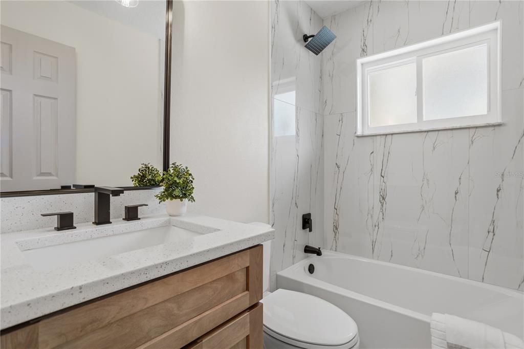 For Sale: $625,000 (5 beds, 2 baths, 1938 Square Feet)