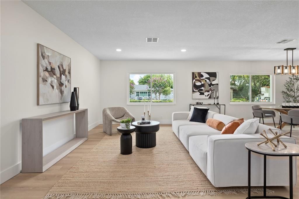 For Sale: $625,000 (5 beds, 2 baths, 1938 Square Feet)