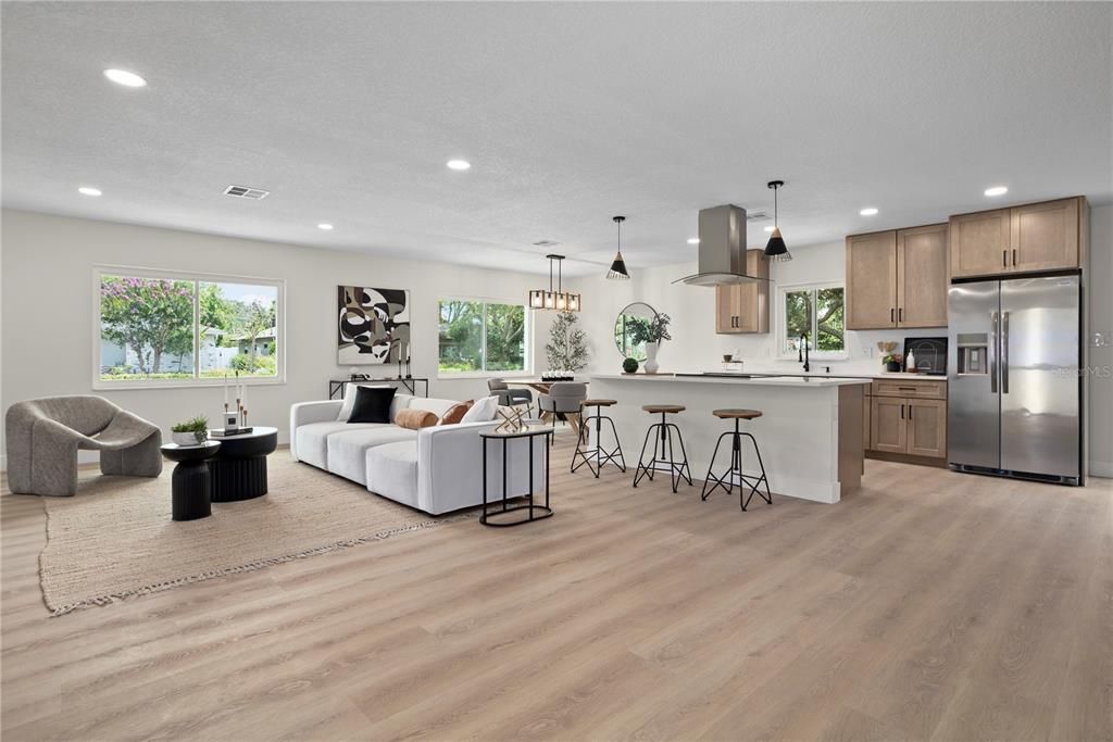 For Sale: $625,000 (5 beds, 2 baths, 1938 Square Feet)