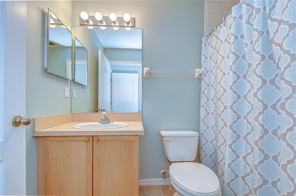 For Sale: $374,999 (4 beds, 3 baths, 1834 Square Feet)