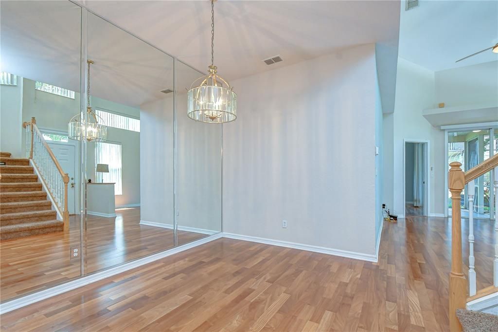 For Sale: $374,999 (4 beds, 3 baths, 1834 Square Feet)
