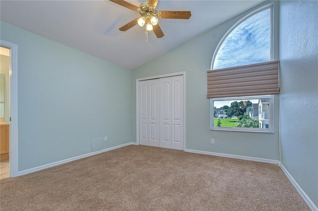 For Sale: $374,999 (4 beds, 3 baths, 1834 Square Feet)