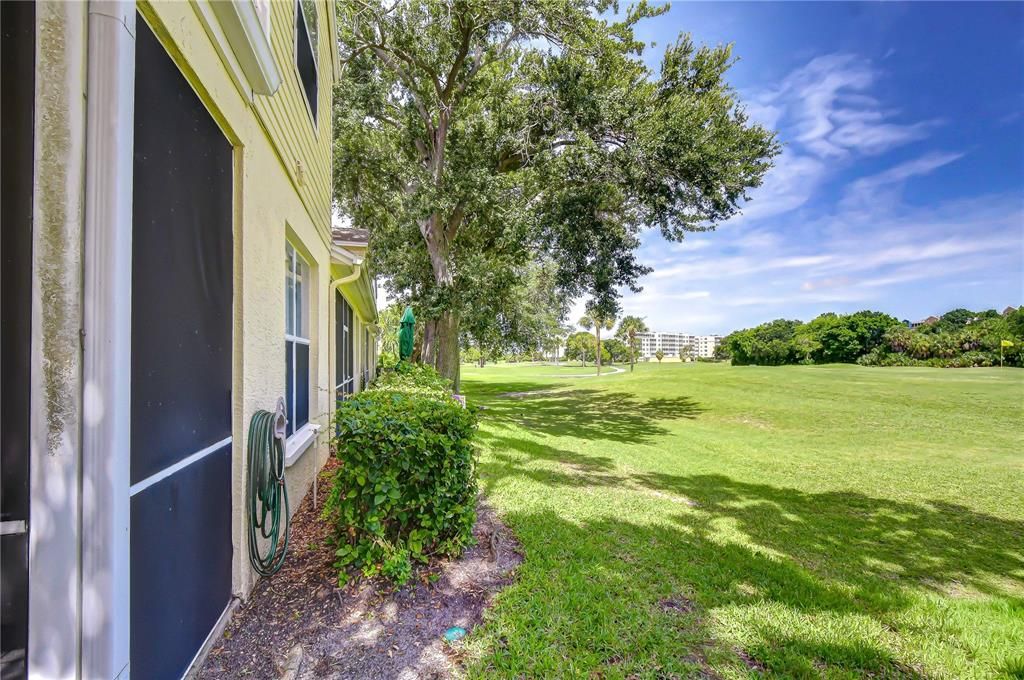 For Sale: $374,999 (4 beds, 3 baths, 1834 Square Feet)